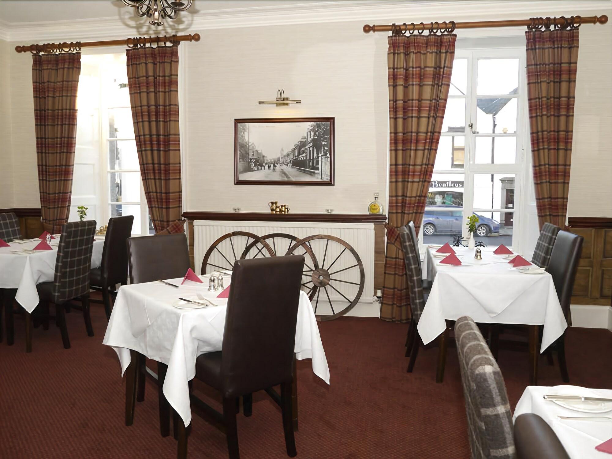 Burnett Arms Hotel Banchory Exteriör bild