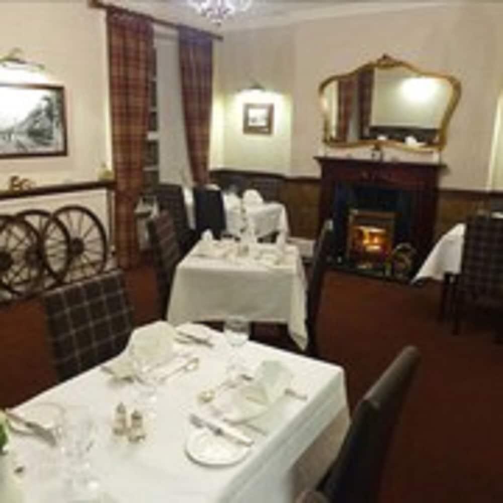 Burnett Arms Hotel Banchory Exteriör bild